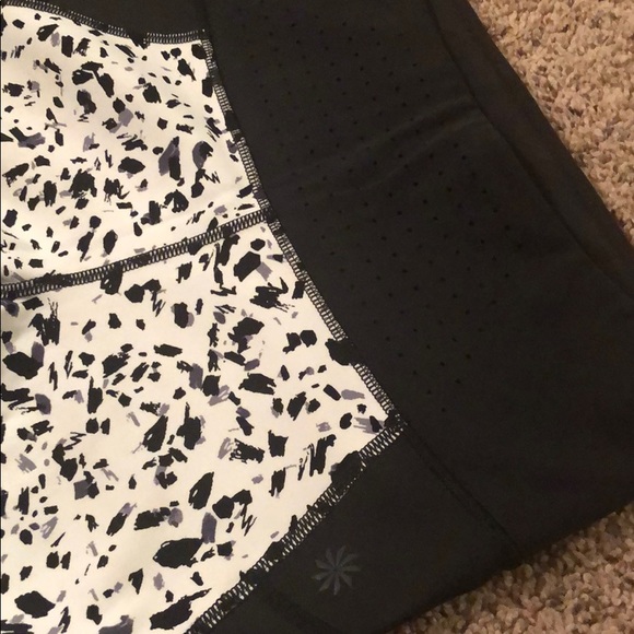 New without tags Athleta compression leggings. - Picture 6 of 7